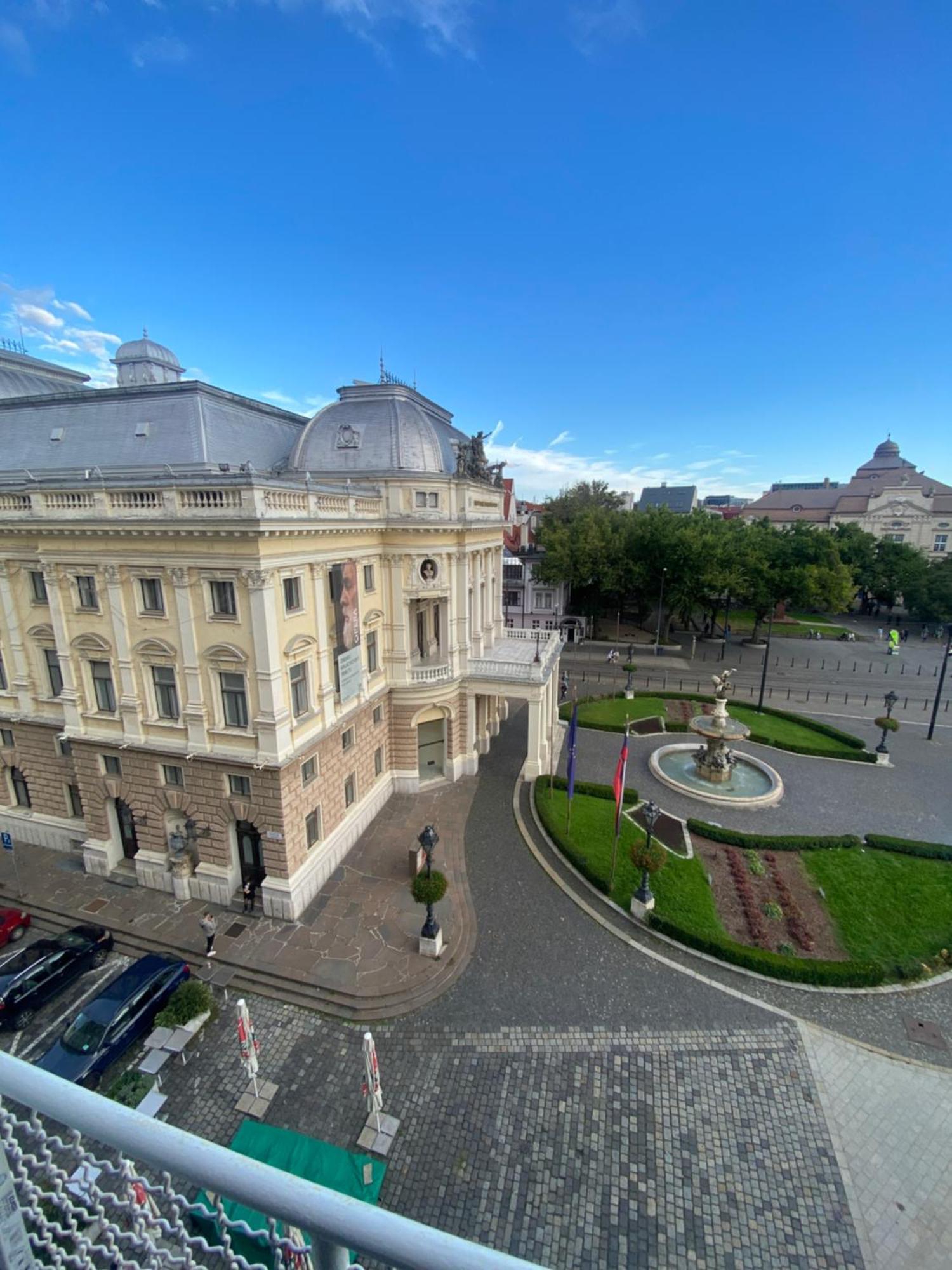Modern Apartment In Historic City Center Old Town Bratislava Dış mekan fotoğraf